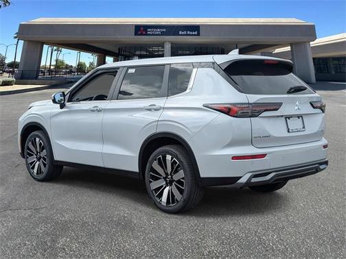2025 Mitsubishi Outlander SE 2.5 2WD