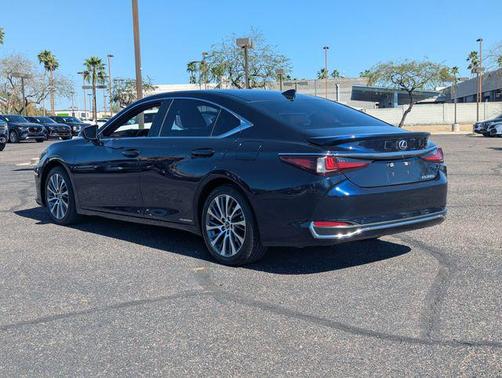 2021 Lexus ES 300h Base