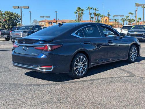 2021 Lexus ES 300h Base