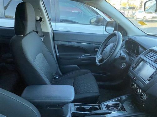 Alloy Silver Metallic 2020 Mitsubishi Outlander Sport 2.0 ES