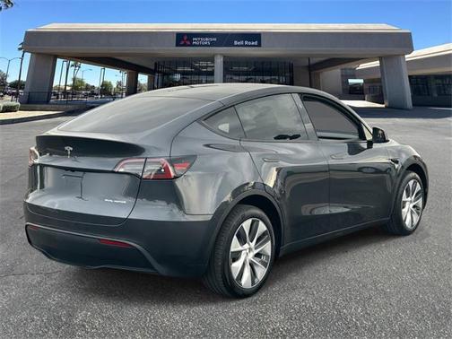 2024 Tesla Model Y Long Range Dual Motor All-Wheel Drive