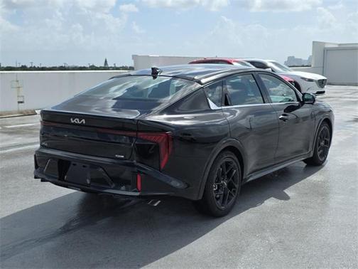 2025 Kia K4 GT-Line Turbo