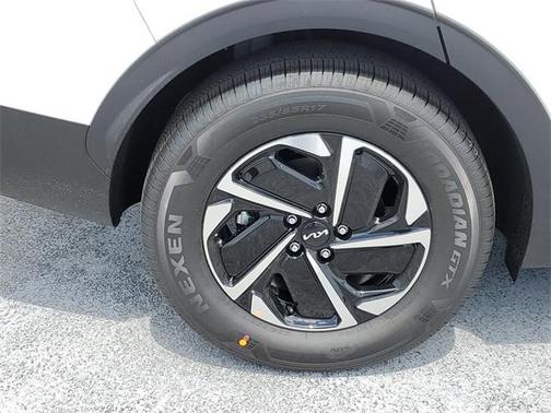 2025 Kia Sportage Hybrid LX