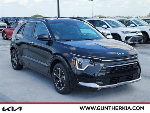 2025 Kia Niro SX