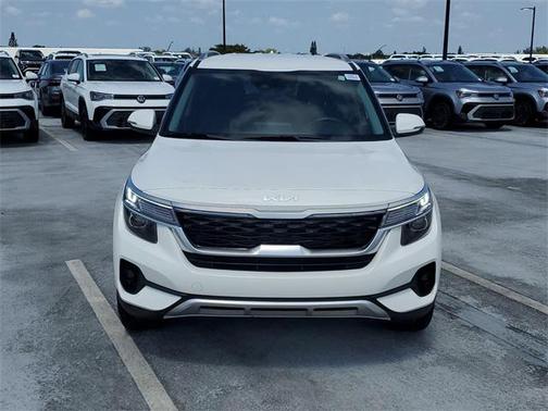 2023 Kia Seltos S