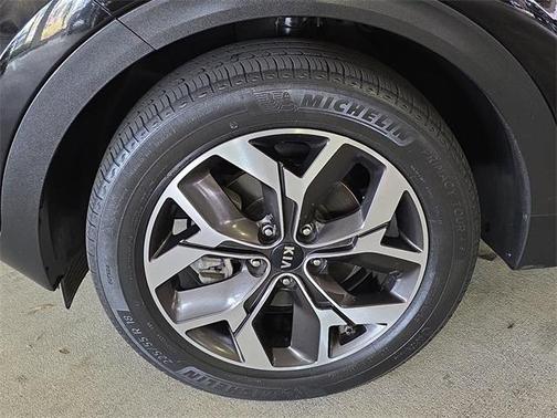 2022 Kia Sportage EX