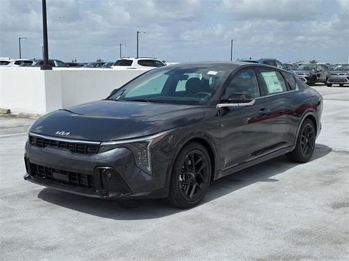 2025 Kia K4 GT-Line Turbo