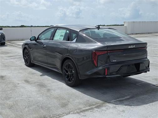 2025 Kia K4 GT-Line Turbo