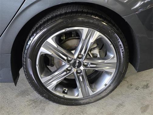 2023 Kia K5 EX