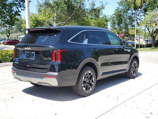 2025 Kia Sorento S