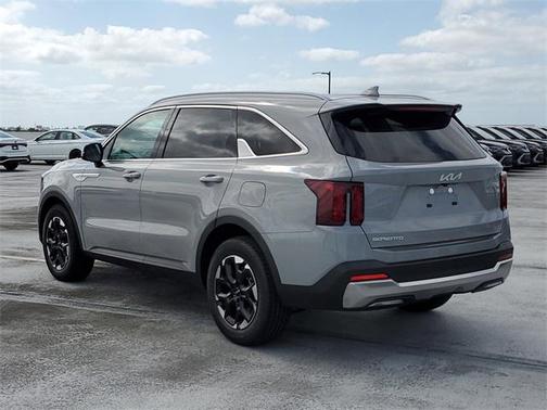 2025 Kia Sorento S
