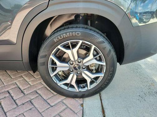 Gravity Gray 2023 Kia Seltos EX