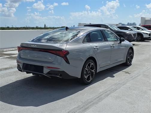 2025 Kia K5 GT-Line