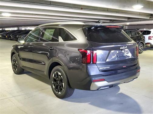 2025 Kia Sorento S