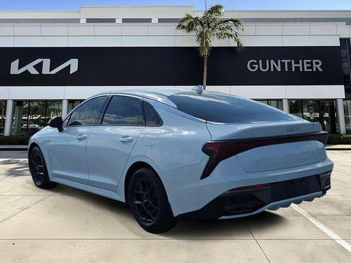 Snow White Pearl 2025 Kia K5 LXS