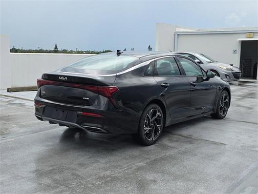 2025 Kia K5 GT-Line