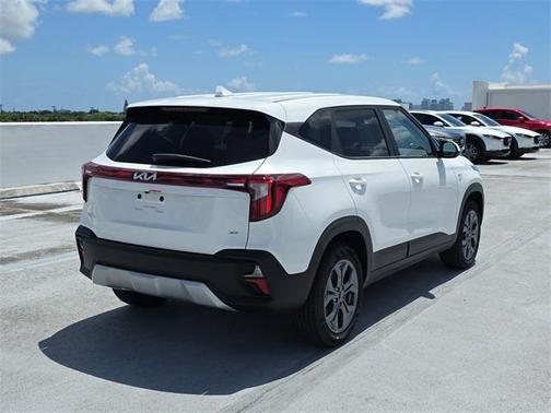 2025 Kia Seltos LX