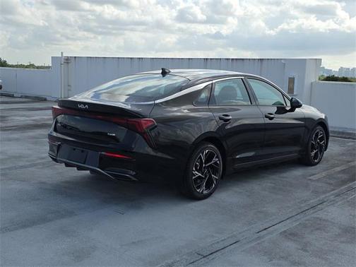 2025 Kia K5 GT-Line