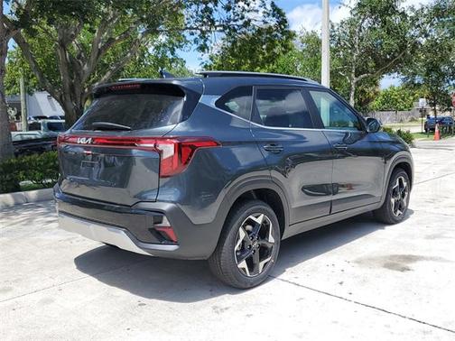 2025 Kia Seltos EX