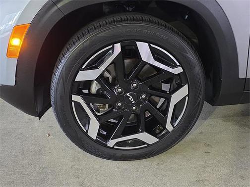 2024 Kia Seltos SX