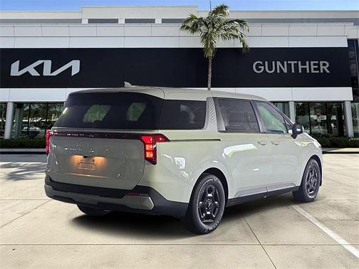 2026 Kia Carnival LXS