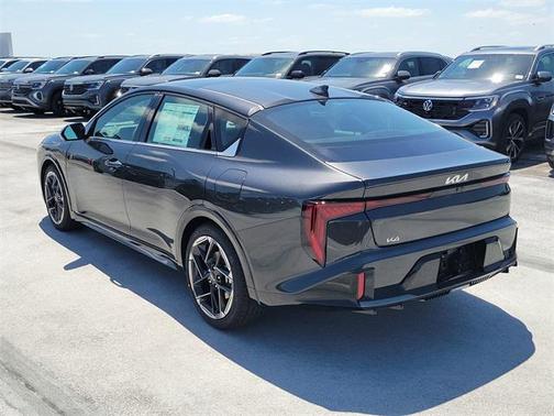 2025 Kia K4 GT-Line
