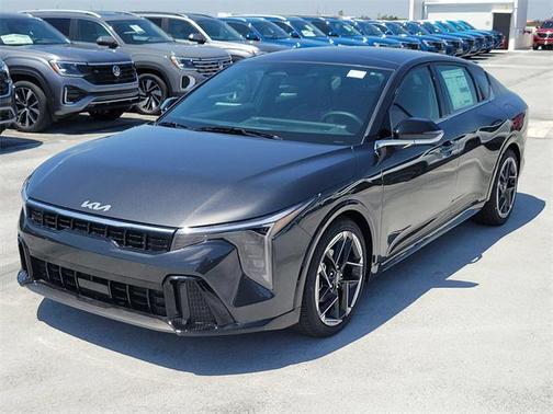 2025 Kia K4 GT-Line