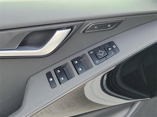 2025 Kia Niro SX