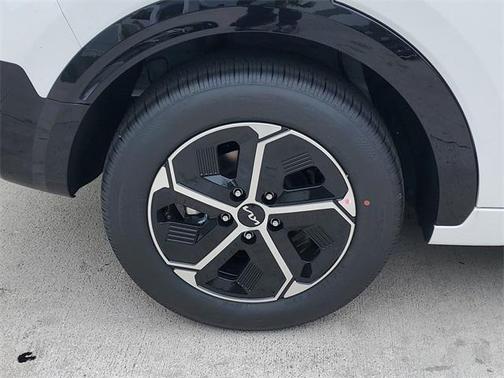 2025 Kia Niro SX