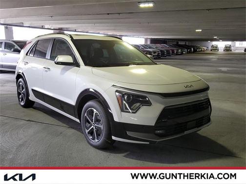 2025 Kia Niro SX