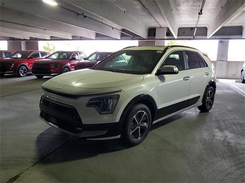 2025 Kia Niro SX