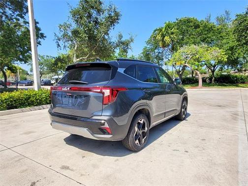 2025 Kia Seltos EX