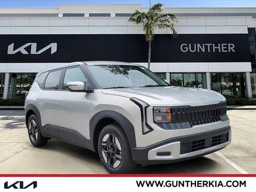Ivory Silver 2027 Kia Seltos LX