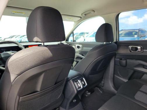 Ivory Silver 2026 Kia Sorento LX