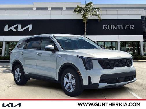 Ivory Silver 2026 Kia Sorento LX