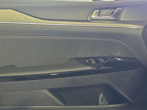 Snow White Pearl 2026 Kia K5 GT-Line