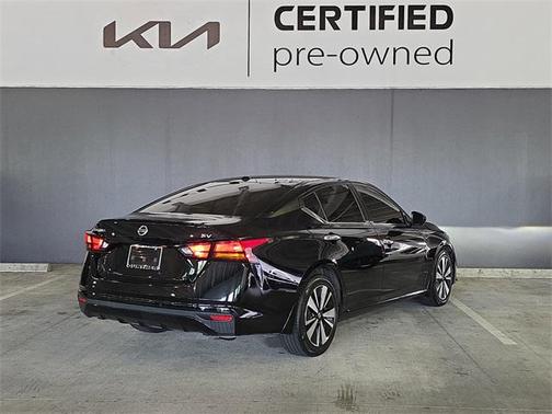 2022 Nissan Altima 2.5 SV