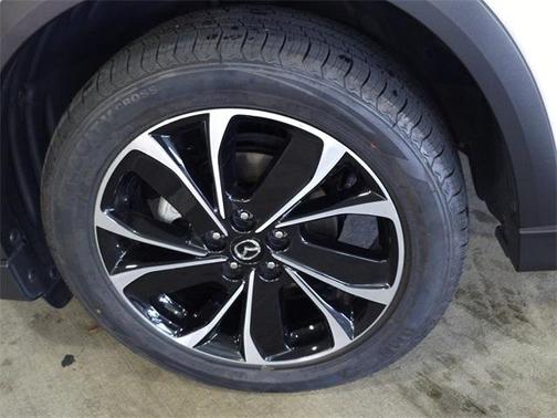 2022 Mazda CX-5 2.5 S Premium Package