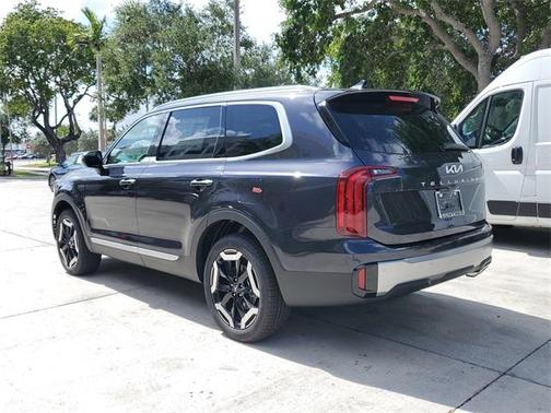 2025 Kia Telluride S