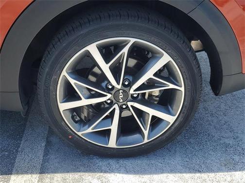 2022 Kia Niro Touring SE