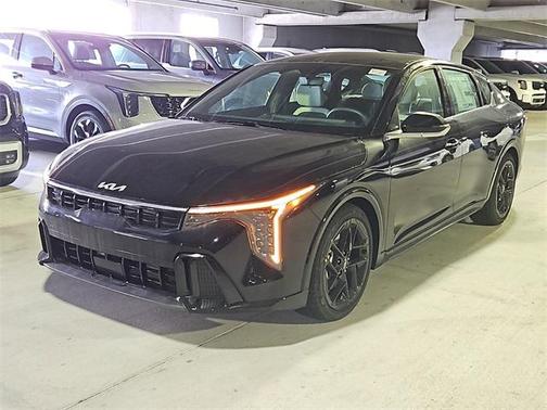 2025 Kia K4 GT-Line Turbo