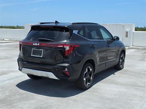 2025 Kia Seltos EX