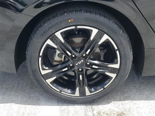 2024 Kia K5 GT-Line