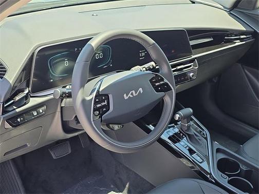 2025 Kia Niro EX