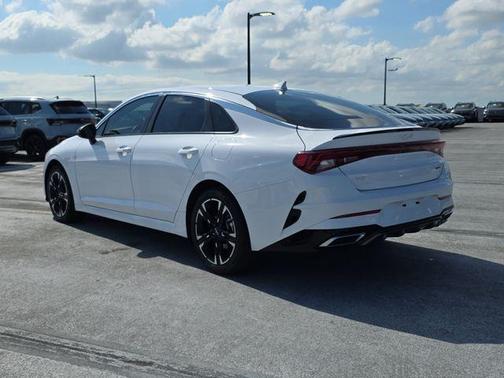 Glacial White Pearl 2024 Kia K5 GT-Line