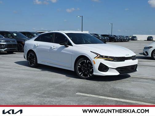 Glacial White Pearl 2024 Kia K5 GT-Line