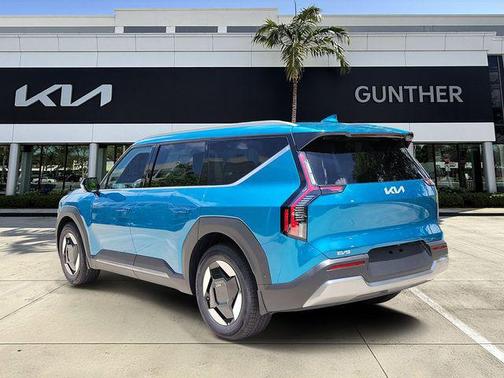 Ocean Blue 2026 Kia EV9 Wind