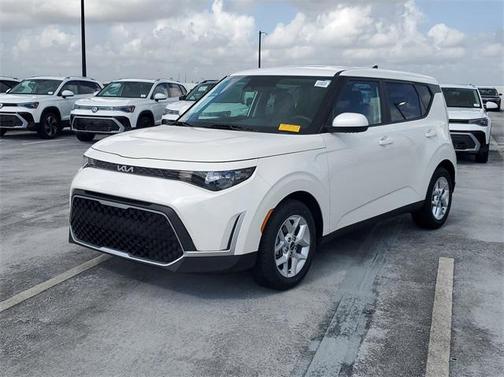 2023 Kia Soul LX
