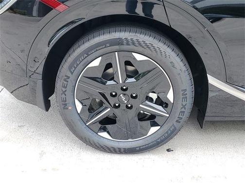 2025 Kia EV6 Wind