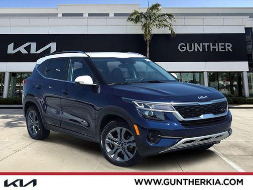 Dark Ocean Blue/White Roof 2023 Kia Seltos S